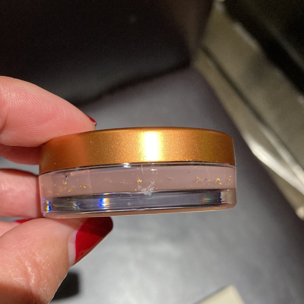 Elaluz 24k Lip Therapy New! - Picture 6 of 6